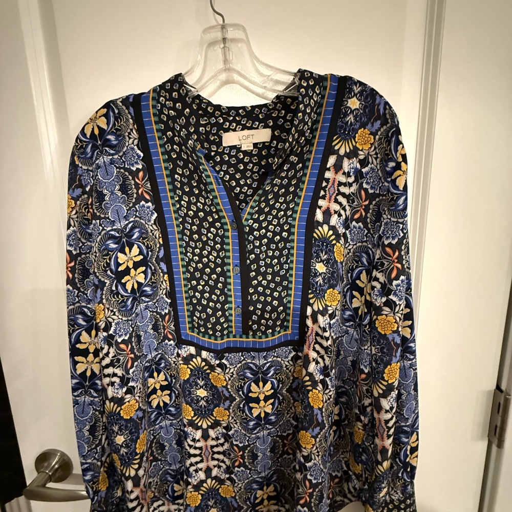 LOFT Women's Blue and Yellow Floral Blouse